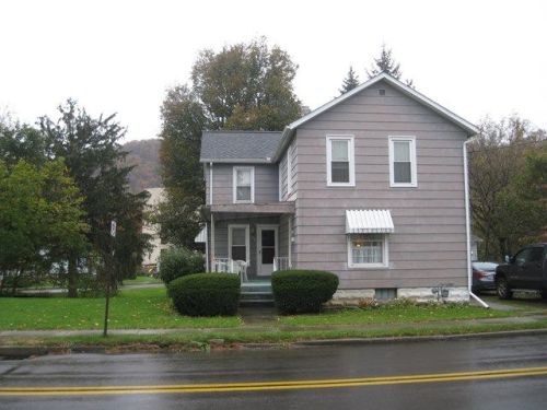 108 Elmira St, Athens, PA 18810-1114