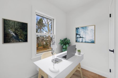 1327 Scimitar Ave, Floral Park NY  11003-3312 exterior