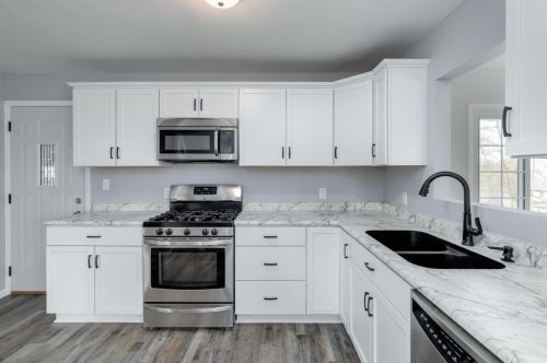 110 Chippewa Dr, Edgerton WI  53534-9327 exterior