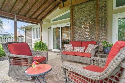 136 Derby Woods Dr, Lynn Haven FL  32444-3316 exterior