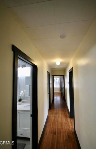 2810 Los Olivos Ln, Glendale CA 91214-2829 exterior