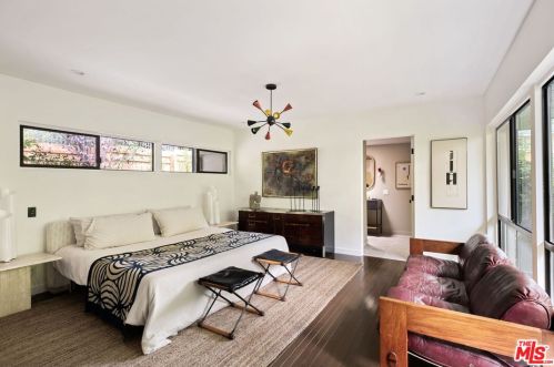 5457 La Forest Dr, La Canada CA  91011-1341 exterior