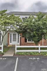 952 Allenview Dr, Navy Sup Dpt, PA 17055-8605