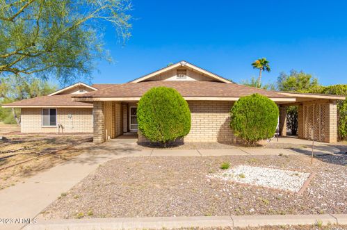 17047 Dale Ln, Sun City, AZ 85387-6079