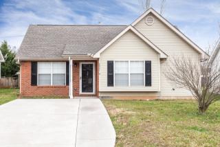 2021 Emoriland Blvd, Knoxville, TN 37917-2226