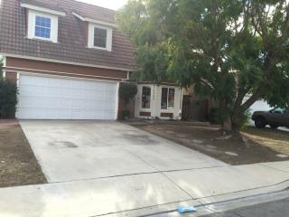 14243 Woodland Dr, Fontana, CA 92337-0115
