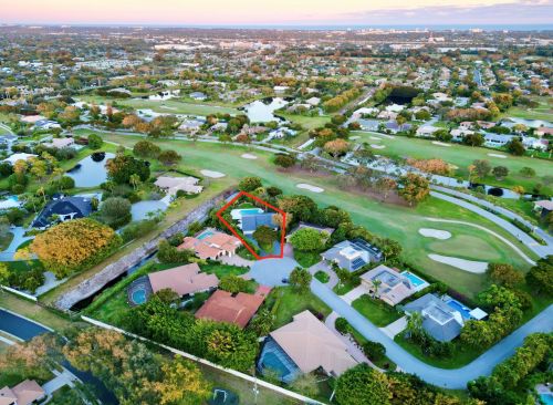 4315 Lakewood Dr, Delray Beach FL  33445-9004 exterior