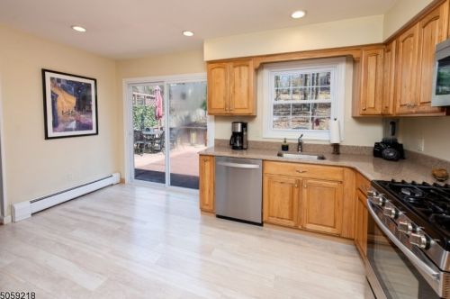 14 Alvin Rd, West Milford Lakes NJ  07480-1643 exterior