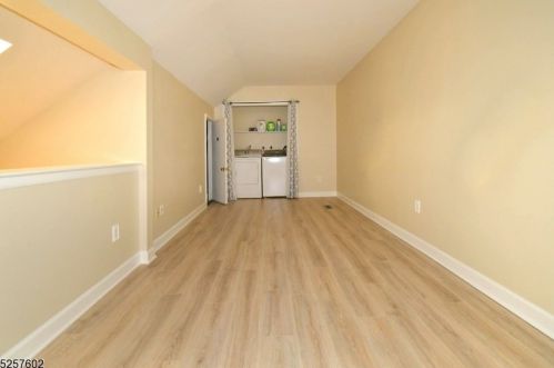 1206 Normandy Ct, Flemington NJ  08822-1853 exterior