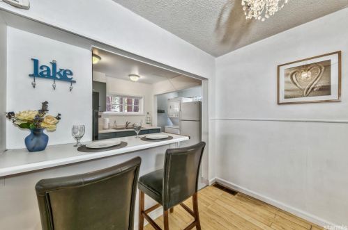 2902 Oakland Ave, South Lake Tahoe CA  96150-7843 exterior
