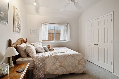 3516 Marquette Dr, Denton TX  76210-8735 exterior