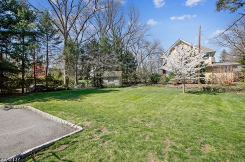 496 Ridgewood Ave, Glen Ridge NJ  07028-1820 exterior