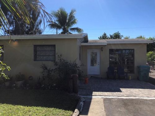 220 28th Ave, Boynton Beach, FL 33435-1705