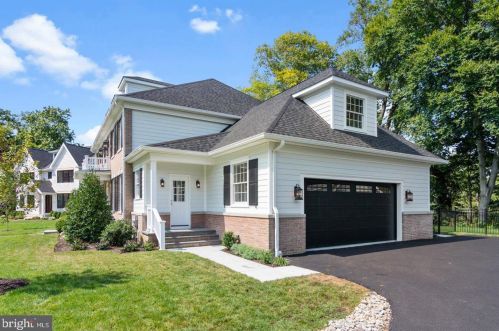 577 Jobel Dr, Tavistock NJ  08033-1034 exterior