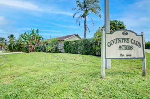 4972 Jefferson Rd, Delray Beach, FL 33445-3815