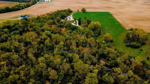 5985 Creek Rd, Washington Ch OH  43160-9726 exterior