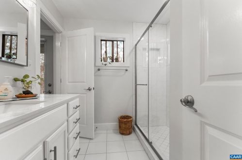 208 Jefferson Dr, Bybee VA  22963-2322 exterior