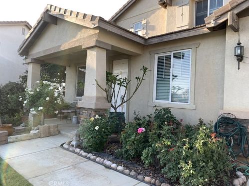 1228 Oakhurst Ct, Beaumont, CA 92223-9705