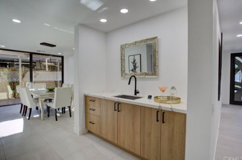 65 Colgate Dr, Rancho Mirage CA  92270-3703 exterior