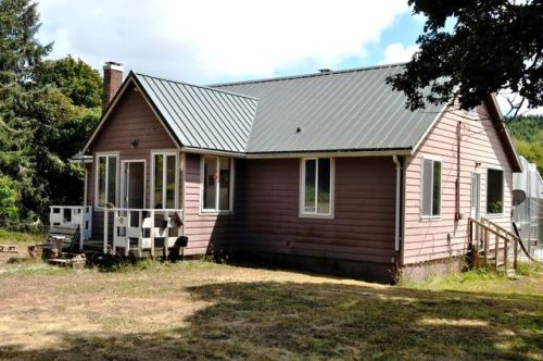 14152 Siletz Hwy, Siletz OR  97380-9657 exterior