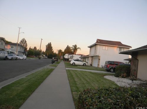 3122 Locust Ave, Orange, CA 92867-7564