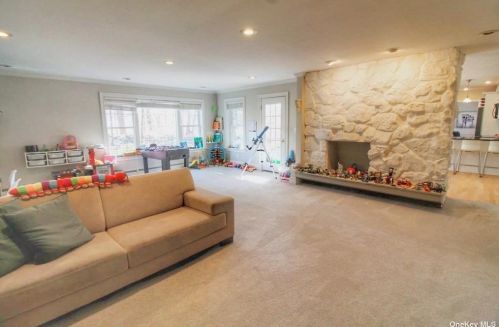 48 Timberline Dr, Poughkeepsie NY  12603-5546 exterior