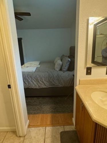 8666 Irish Moss Ct, Elk Grove CA  95624-4020 exterior