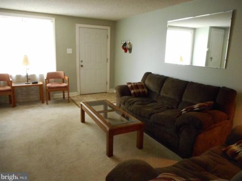 330 Pine St, Manor PA  19036-1008 exterior