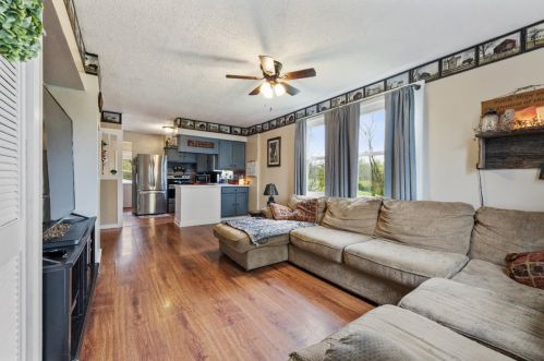607 Apple St, Brown County, OH 45121-1158