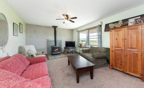 5387 Schwallie Rd, Redoak, OH 45167-8670