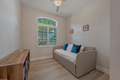 162 Palmetto Dunes Cir, Naples FL  34113-7554 exterior