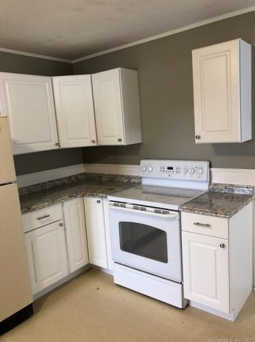 83 Ledyard Ave, Groton CT  06340-4042 exterior