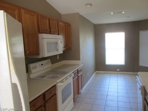 1909 Marlay Ave, Lehigh Acres, FL 33972-1008