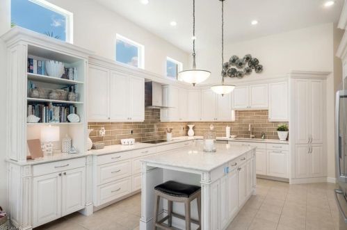 355 14th Ave, Naples, FL 34120-3323