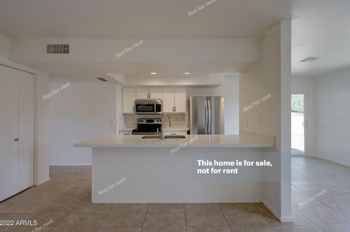 2157 Behrend Dr, Phoenix AZ  85027-4125 exterior