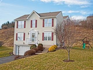 5402 Forest Edge Dr, Mc Donald, PA 15057-3526
