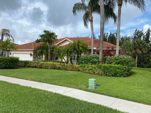 8221 Muirhead Cir, Boynton Beach, FL 33472-5064