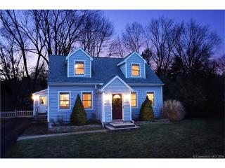 113 Vineyard Rd, New Haven, CT 06517-1637