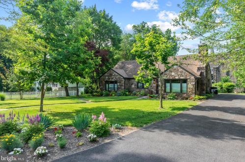 322 Gerard Ave, Melrose Park, PA 19027-2610
