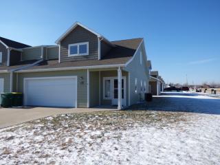 2717 Donnas Way, Manhattan KS  66502-7513 exterior