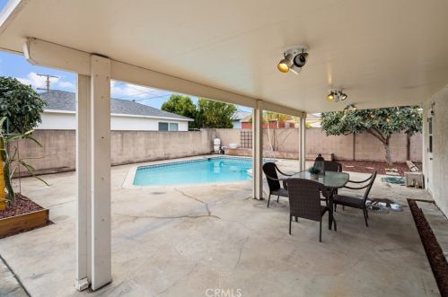 1101 Anderson Way, San Gabriel CA  91776-2919 exterior