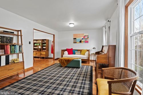 63 Fairway Dr, Camp Hill PA  17011-2065 exterior