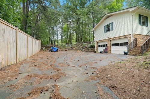 511 Sussex Ave, Sanford, NC 27330-9435
