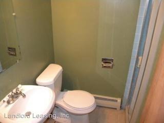 1822 Revere Pl, Lorain OH  44053-3265 exterior