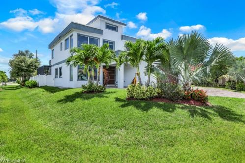 1802 47th Ter, Cape Coral, FL 33914-6291