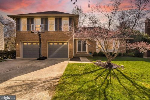 7717 Griffin Pond Ct, Springfield, VA 22153-3916