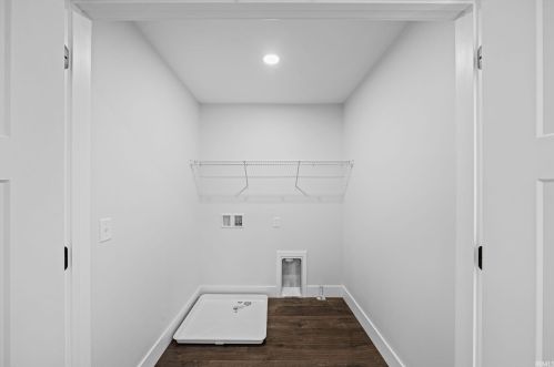 1108 Beacon Dr, Mishawaka IN  46544-6288 exterior