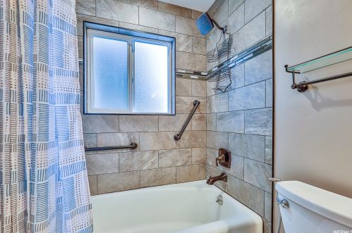 1096 Cambridge Rd, West Kaysville UT  84037-1305 exterior