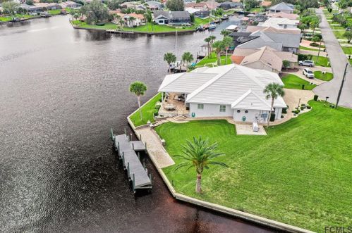 22 Cedarwood Ct, Palm Coast FL  32137-8947 exterior