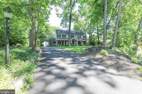 25 Bailey Dr, Washington Crossing, PA 18977-1007